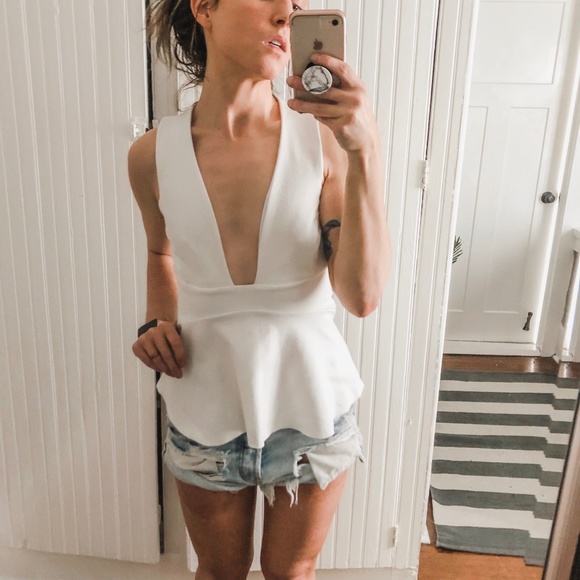 Bec & Bridge Tops - **SOLD** Bec & Bridge Plunge Peplum Tank sz6 a3*
